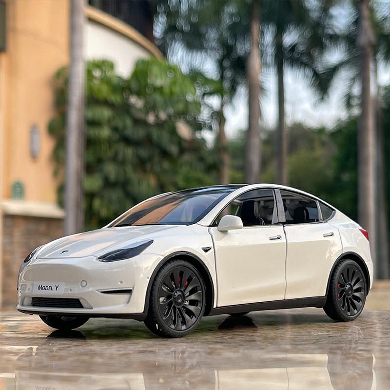 Gyermek Modell Játékok |   Tesla Model Y Fém Autómodell, Játékautó Gyerekeknek, Élethű Modell Fiúknak Ajándékba Gyermek Modell Játékok Gyermek Modell Játékok